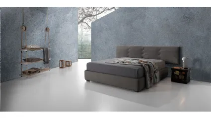 Letto in tessuto grigio con testiera Twist Tess 232 di Excò